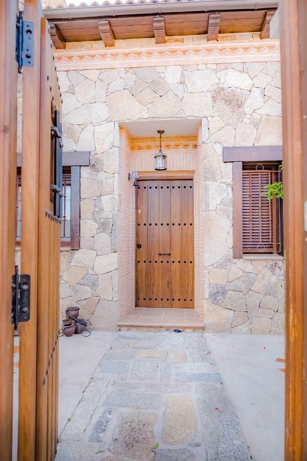 Casa Los 5 Canos Sotillo de la Adrada Exterior photo