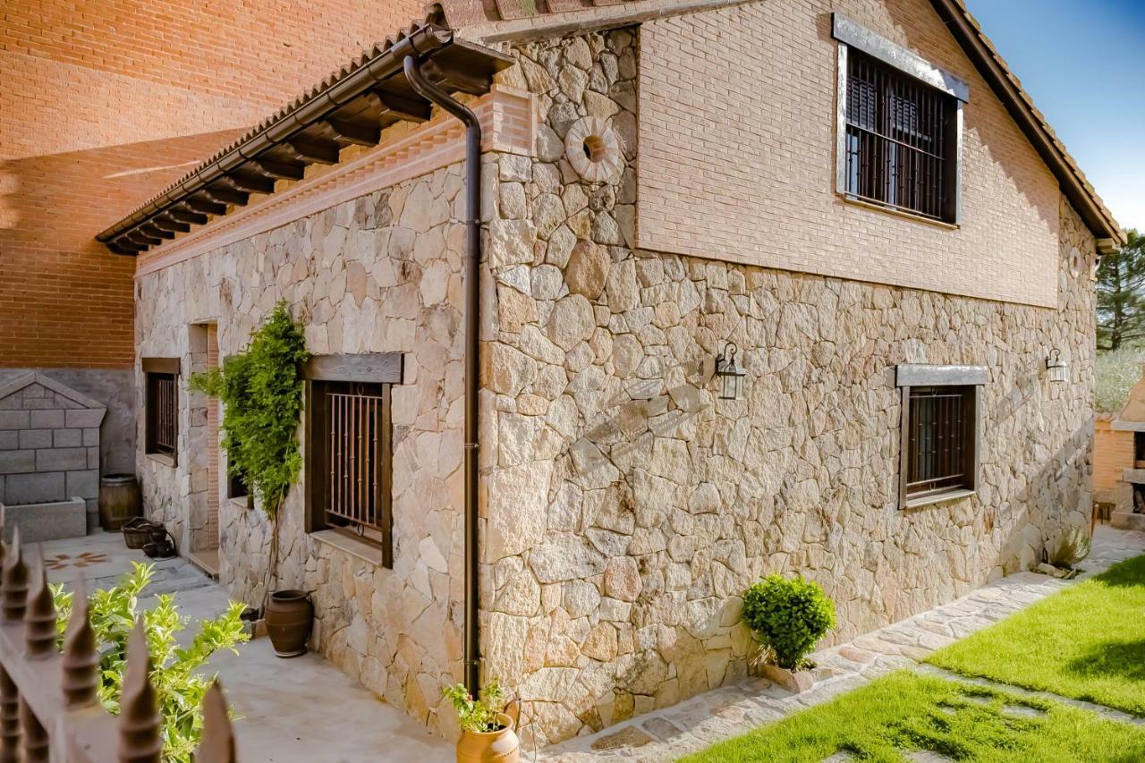 Casa Los 5 Canos Sotillo de la Adrada Exterior photo
